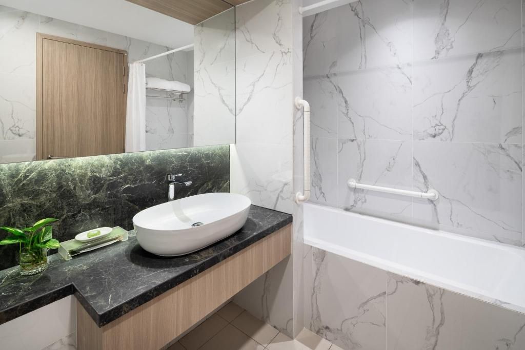Photo of Bathroom in Singapore River
