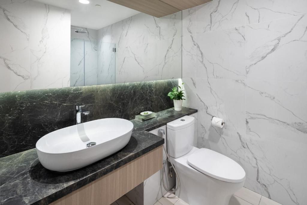 Photo of Bathroom in Singapore River