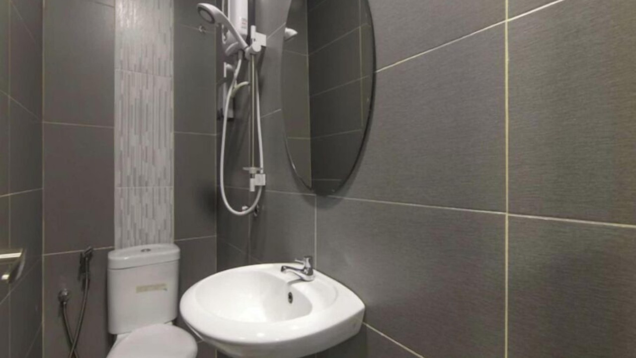 Photo of Bathroom in Lavender