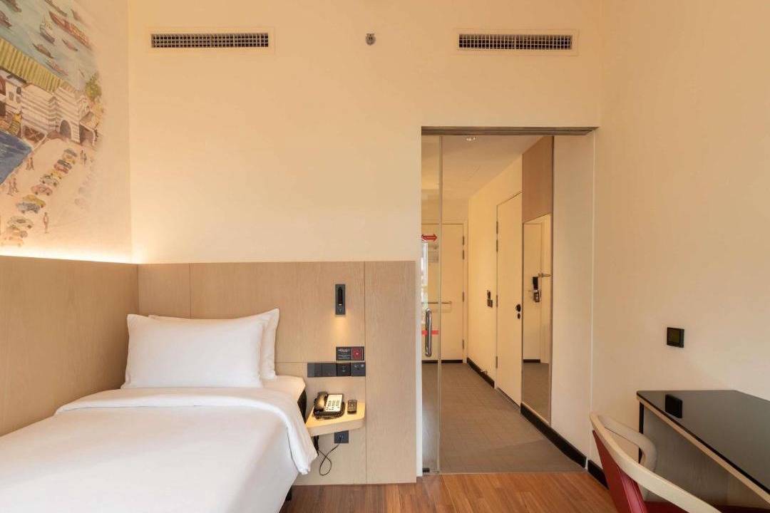 Photo of Bedroom in Bencoolen