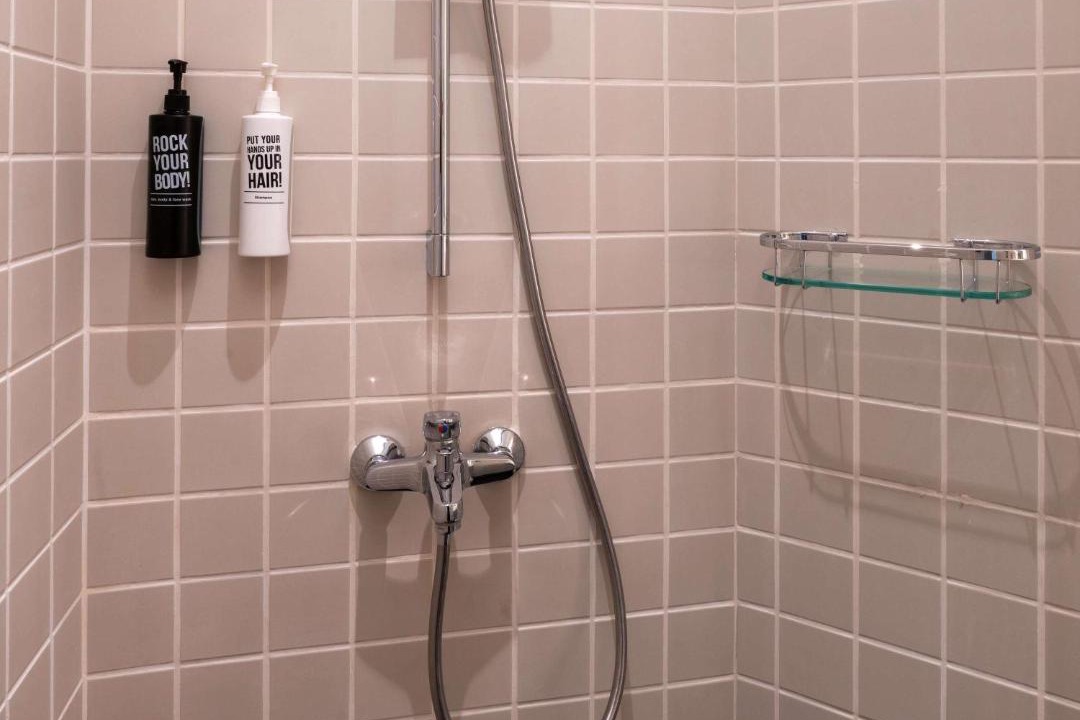 Photo of Bathroom in Bencoolen
