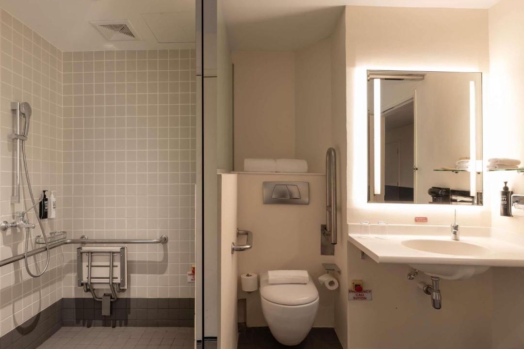Photo of Bathroom in Bencoolen