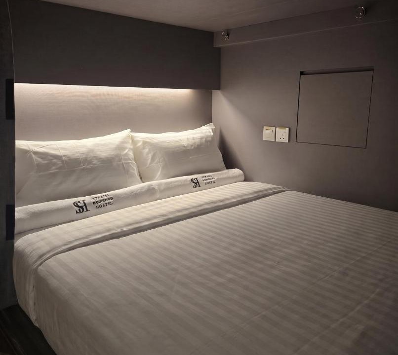 Photo of Bedroom in Downtown Singapore