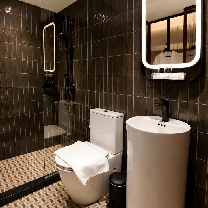 Photo of Bathroom in Singapore River