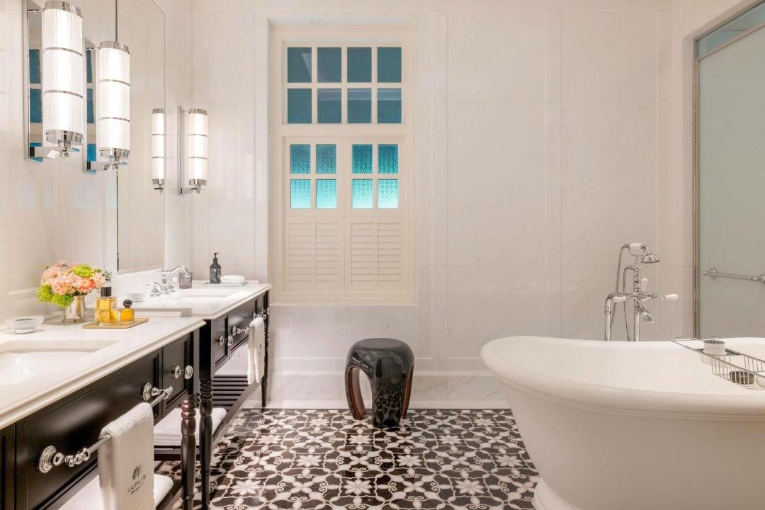 Photo of Bathroom in Colonial District
