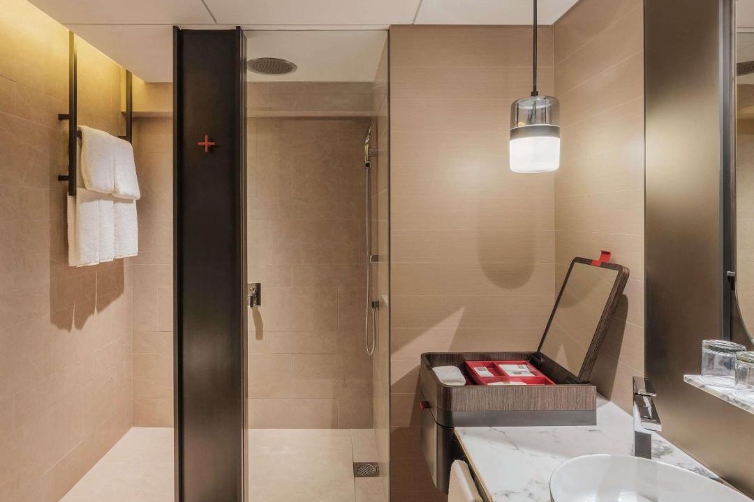 Photo of Bathroom in Colonial District
