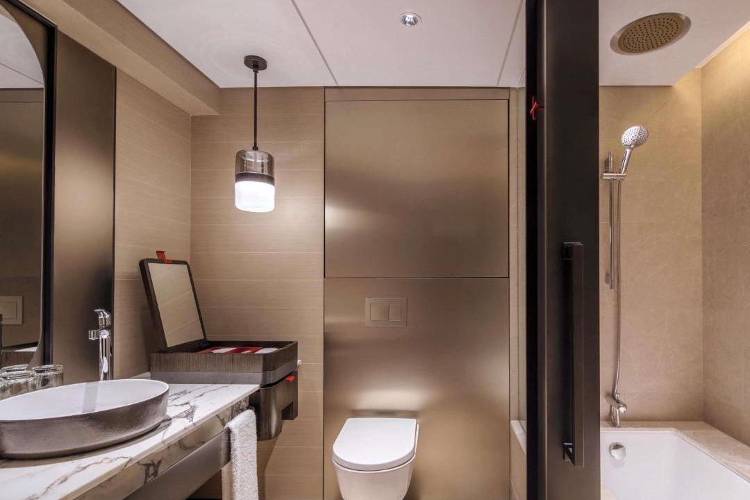 Photo of Bathroom in Colonial District