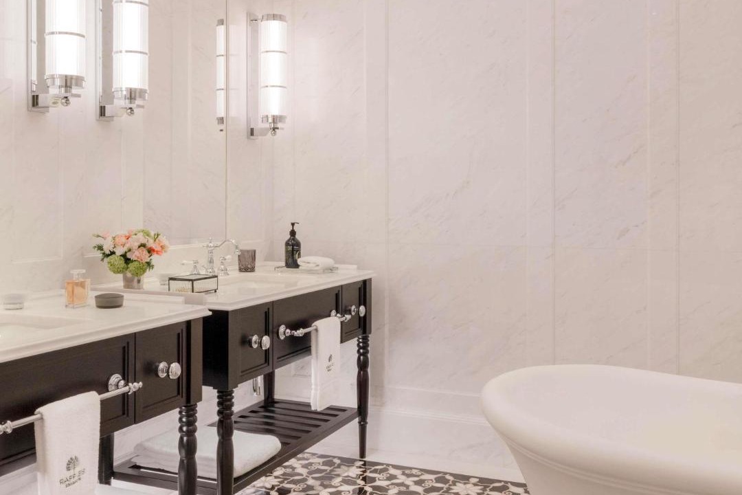 Photo of Bathroom in Colonial District