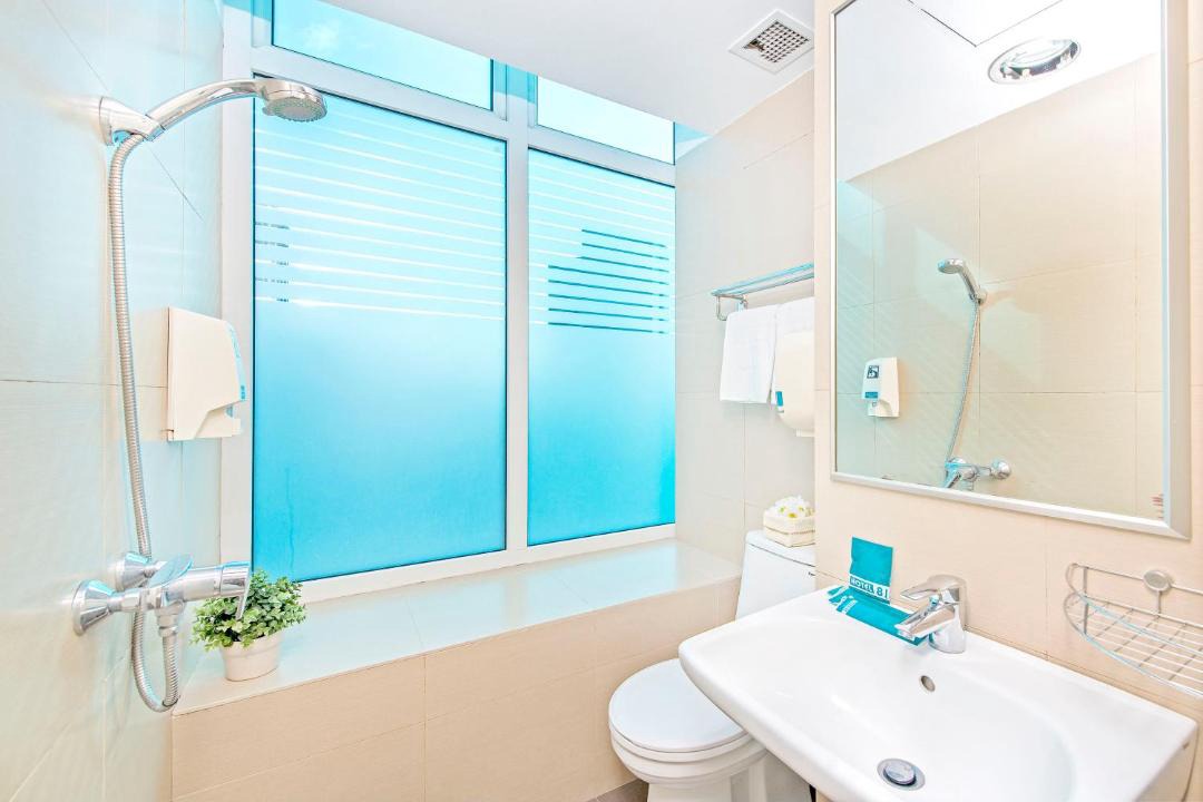 Photo of Bathroom in Colonial District