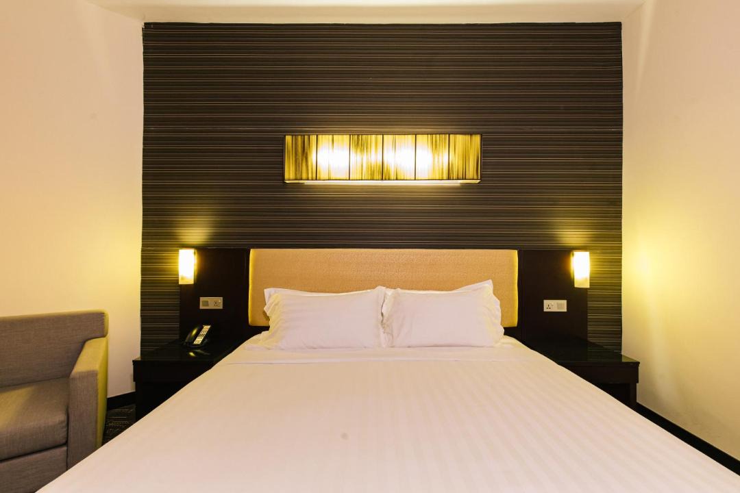Photo of Bedroom in Colonial District