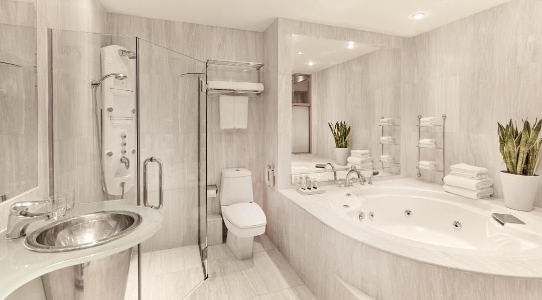 Photo of Bathroom in Tanjong Pagar