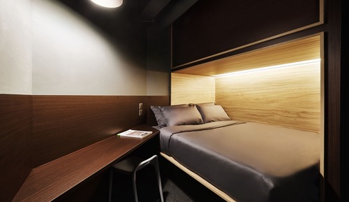 Queen POD Suite