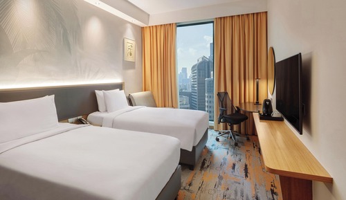 Standard Room, Multiple Beds (Free Breakfast)