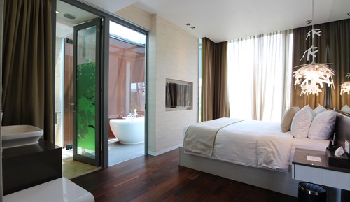 One Bedroom Premier