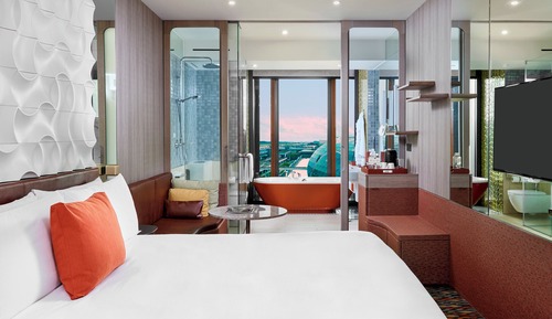 Premium Room, 1 King Bed, Club Lounge Access