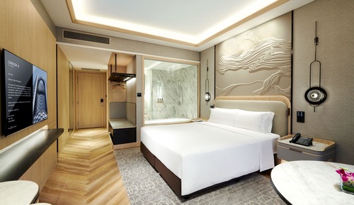 Premier King or Hollywood Twin Room (Newly Renovated)