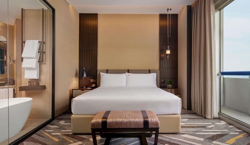 Crest Suite Marina Bay, 1 King, L65 Lounge Access, High Floor, 2 Balconies, Marina Bay View