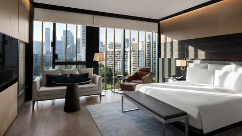 Junior King Suite