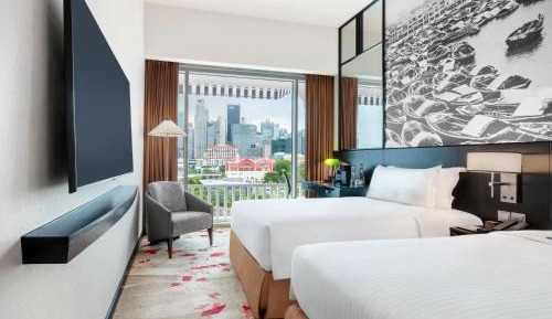 Superior Twin Room with Two Single Beds and River View