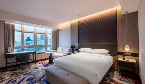 Executive Queen Room