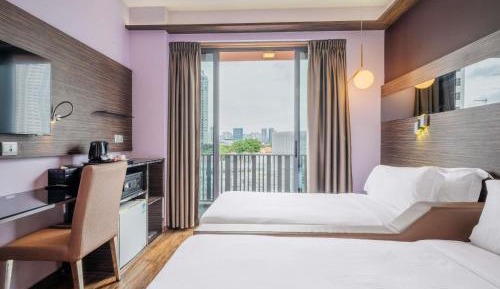 Classic Twin Room with Balcony