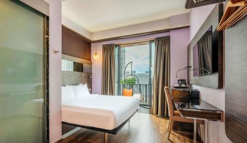 Classic Double Room with Balcony