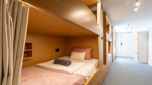 Single Bed in 6-Bed Dormitory Room