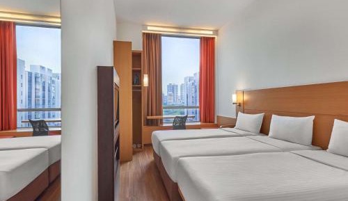 Standard Triple Room with 3 Single Beds