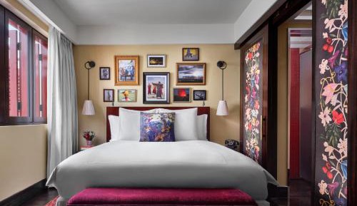 Classic Room, Guest Room, 1 King (Club Lounge Access with Complimentary Breakfast, Cocktails & Snacks)