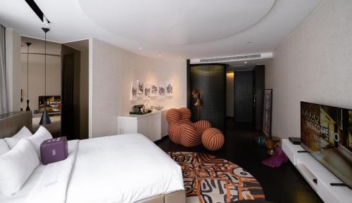 Eden / Nirwana Room