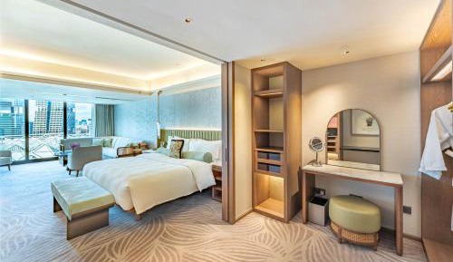 Premier Family Suite