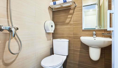 Superior Triple Room with One Double Bed and One Single Bed