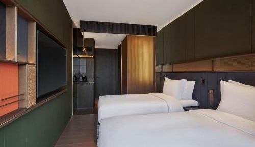 Superior Twin Room with Balcony