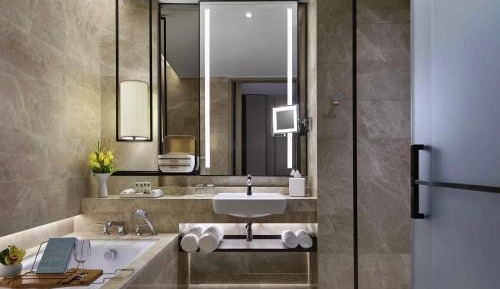 Luxury Room, 1 King Bed