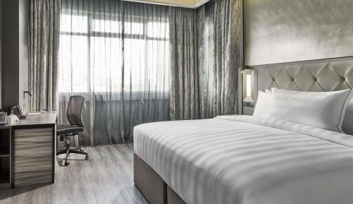 Deluxe King Room