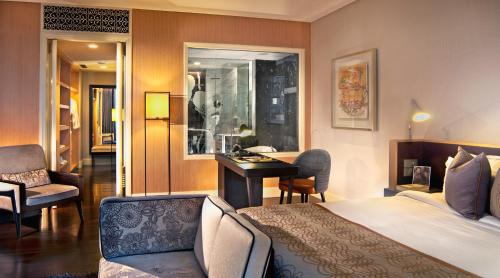 Brown Suite