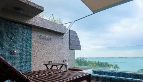 Roof Garden Suite Queen