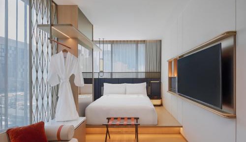 Standard Queen Room