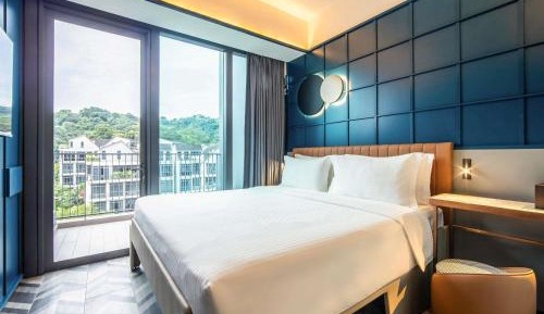 Deluxe Double Room with Balcony