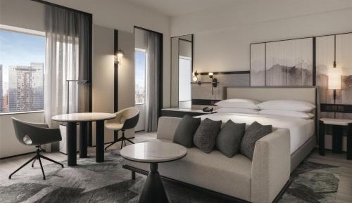King Studio Suite with Lounge Access