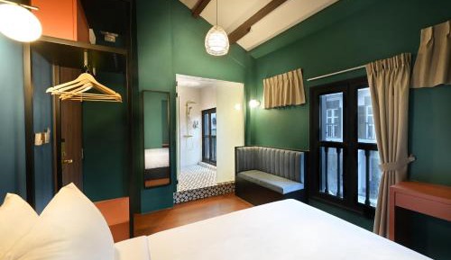 Deluxe Double Room with Shower