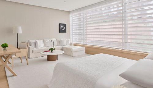 Deluxe King, Larger Guest room, 1 King, City view
