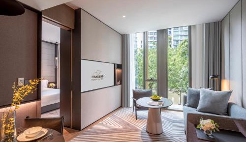 One-Bedroom Premier, Lounge Access