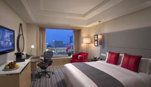 Premier Double Room with Club Lounge Access