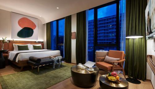 Deluxe Suite