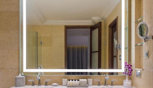 Straits Club Heritage Room Twin