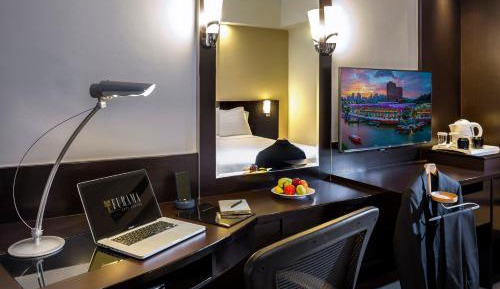 Executive Club Room with Lounge Access