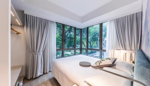 One-Bedroom Executive Suite with Queen Bed