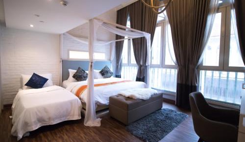 Explorer Suite (Extra Bed)
