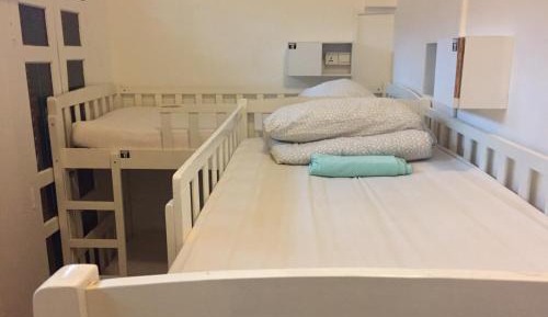 4-Beds private room
